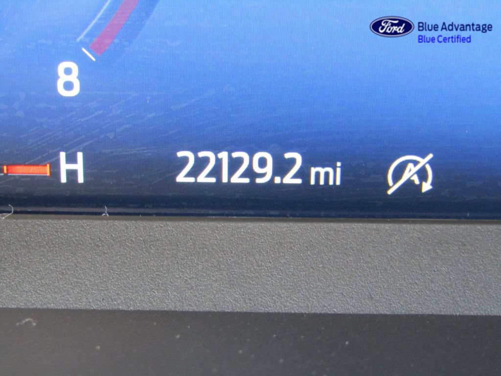 Certified 2025 Ford Escape Platinum w/ Premium Technology Package AWD/4WD image 29