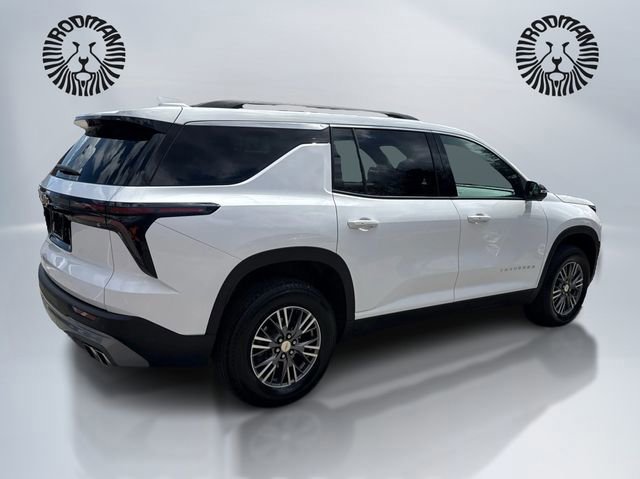 Used 2025 Chevrolet Traverse LT image 5