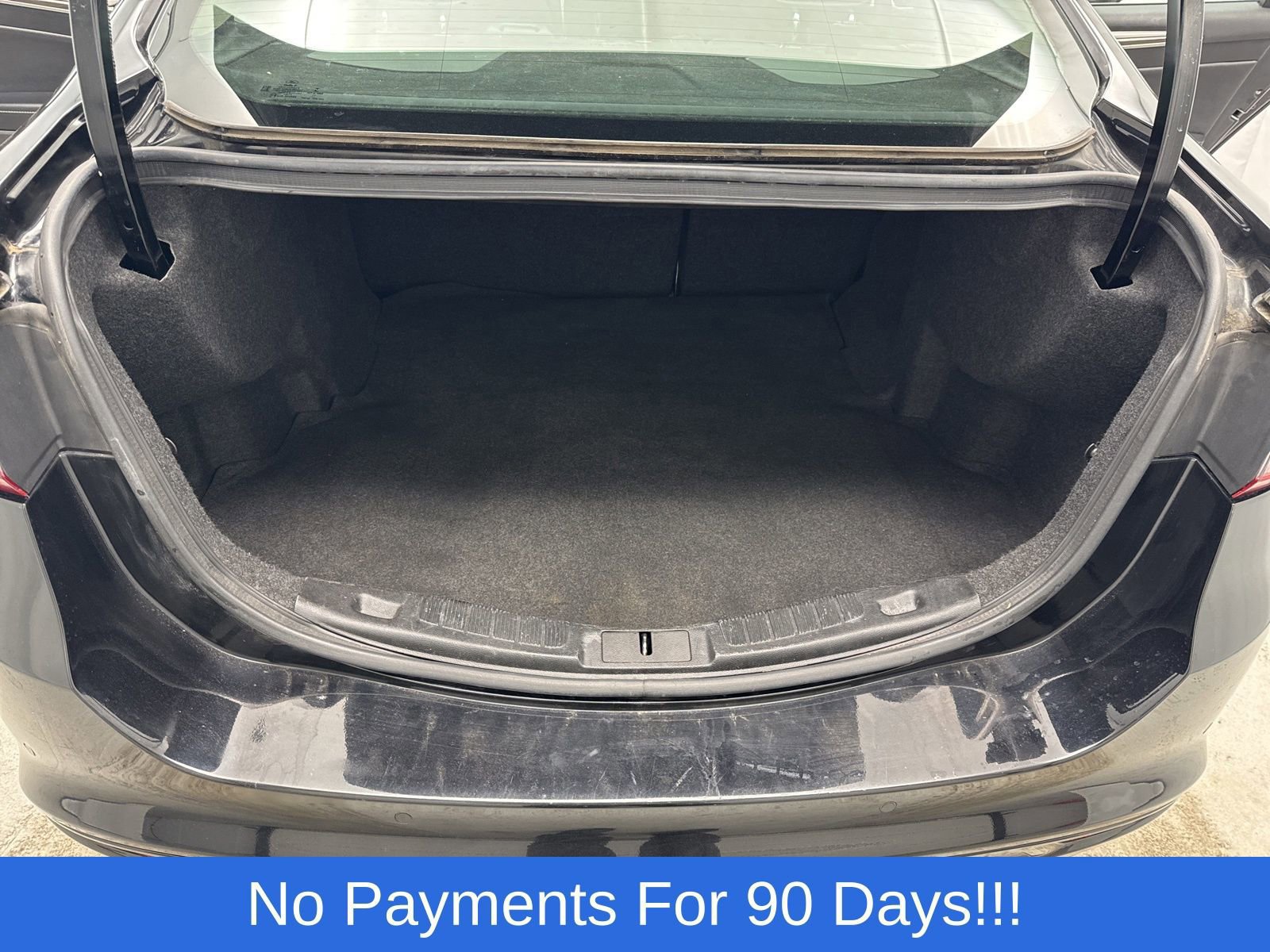 Certified 2018 Ford Fusion SE w/ Fusion SE Technology Package image 40