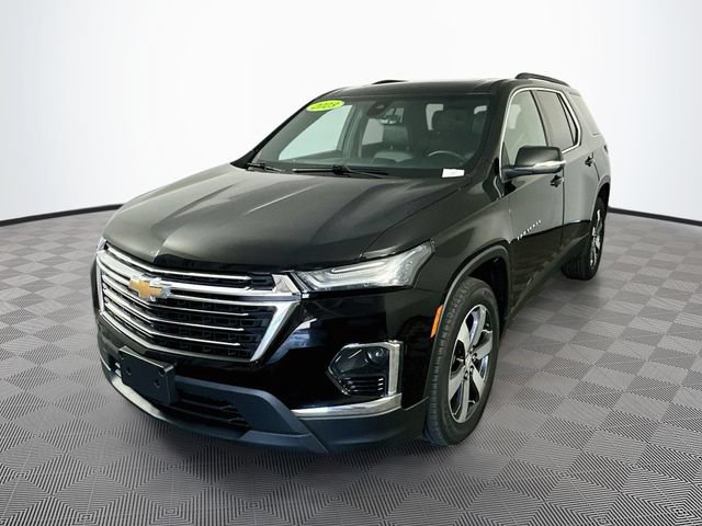Used 2023 Chevrolet Traverse LT w/ LT Premium Package AWD/4WD image 7