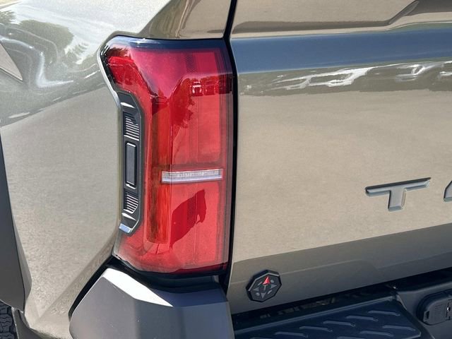 Used 2024 Toyota Tacoma 4x4 Double Cab Hybrid image 12