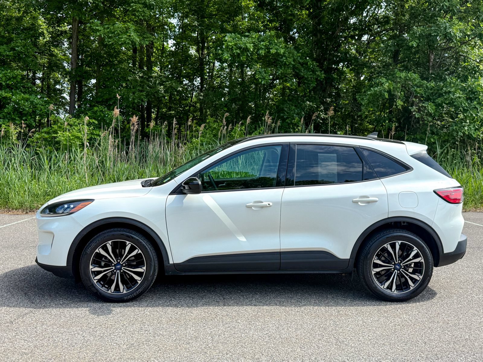 Certified 2022 Ford Escape SEL w/ SEL Stealth AWD Package image 9