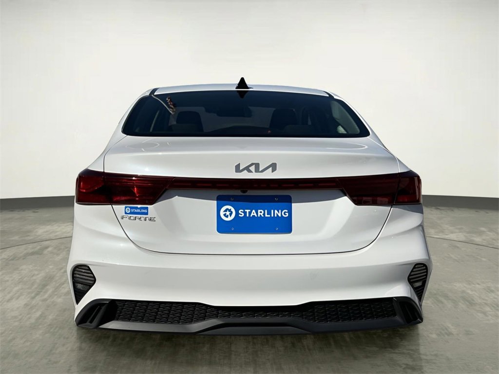 Used 2024 Kia Forte LXS image 7
