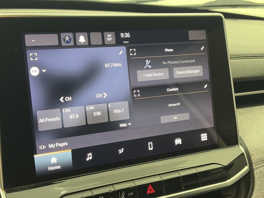 Used 2023 Jeep Compass Sport image 19