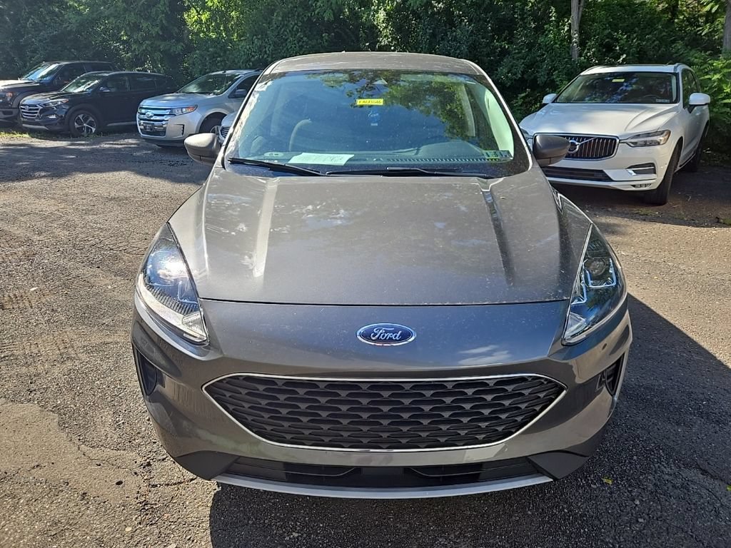 Certified 2022 Ford Escape SE FWD image 2