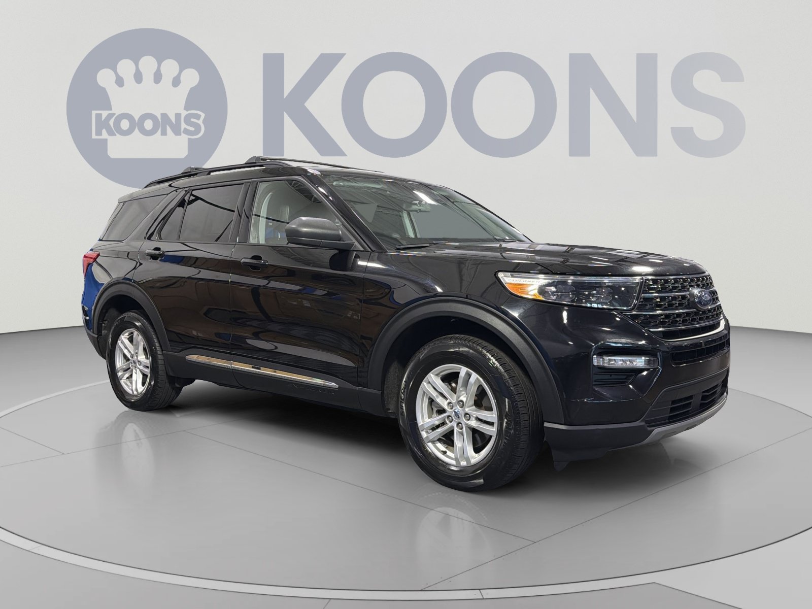 Certified 2023 Ford Explorer XLT w/ Equipment Group 202A AWD/4WD image 10