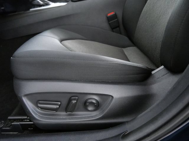 Used 2021 Toyota Camry LE FWD image 17