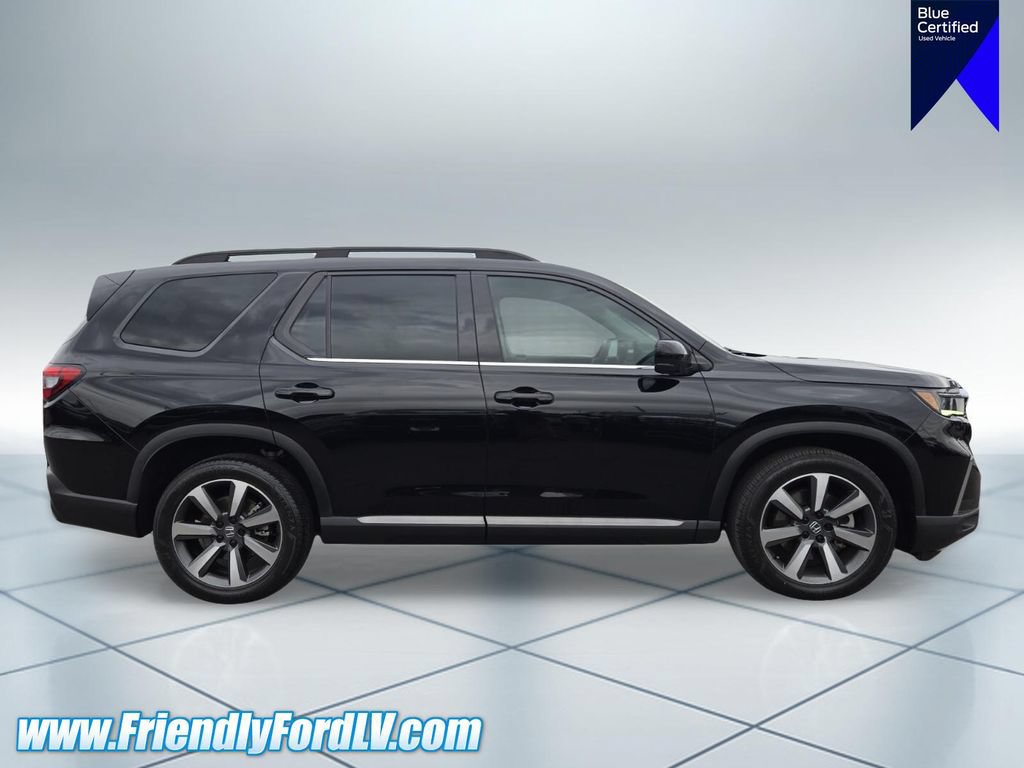 Used 2025 Honda Pilot Elite image 8