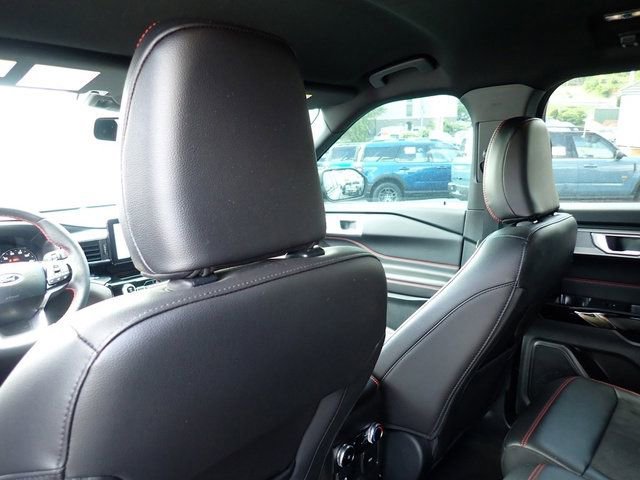Certified 2024 Ford Explorer ST-Line w/ Class IV Trailer Tow Package AWD/4WD image 19