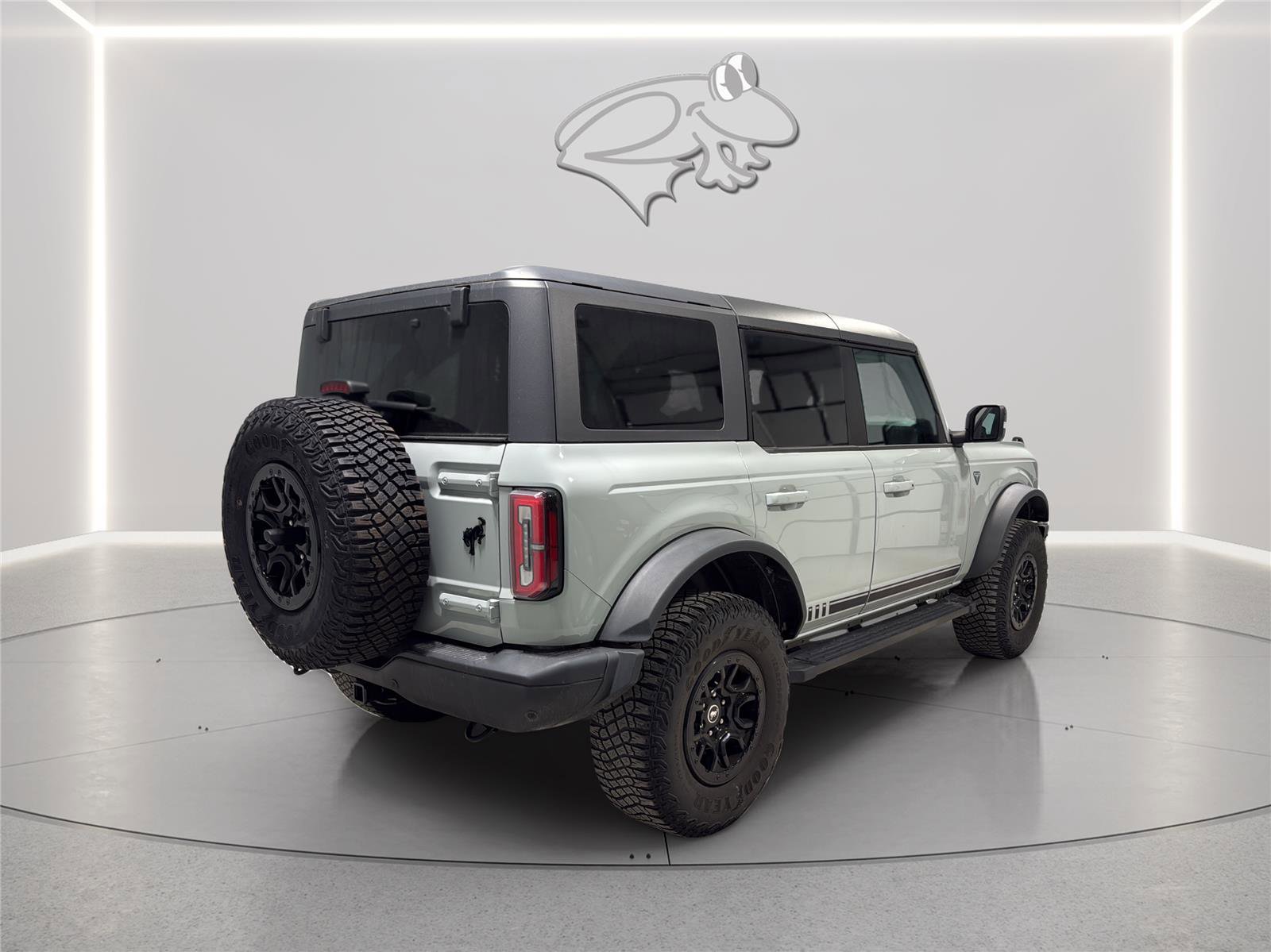 Certified 2021 Ford Bronco First Edition AWD/4WD image 6