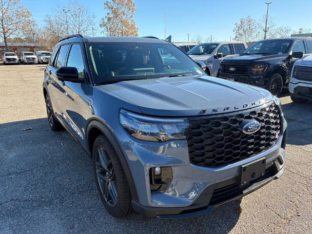 Certified 2025 Ford Explorer ST w/ Sun And Sound Package image 3