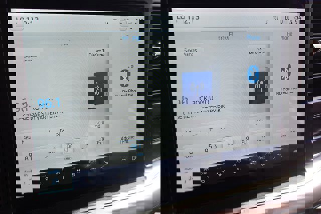 Certified 2022 Ford F150 Lariat w/ Trailer Tow Package image 28