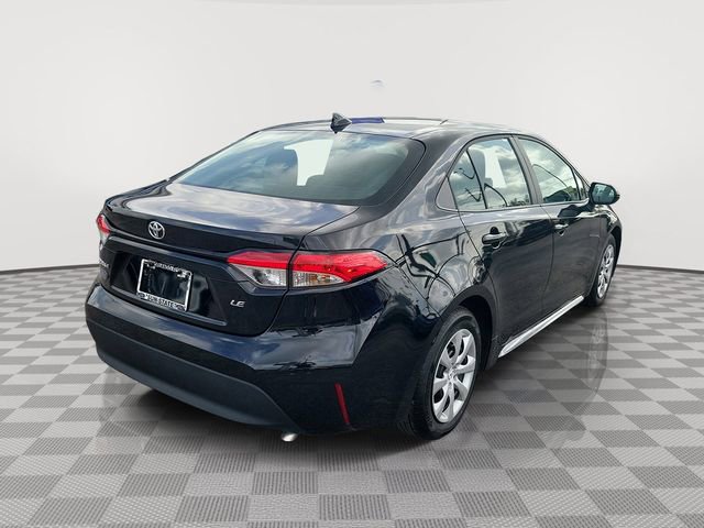 Used 2026 Toyota Corolla LE FWD image 5