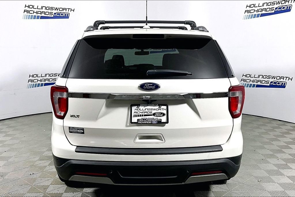 Certified 2019 Ford Explorer XLT w/ Equipment Group 202A FWD image 3