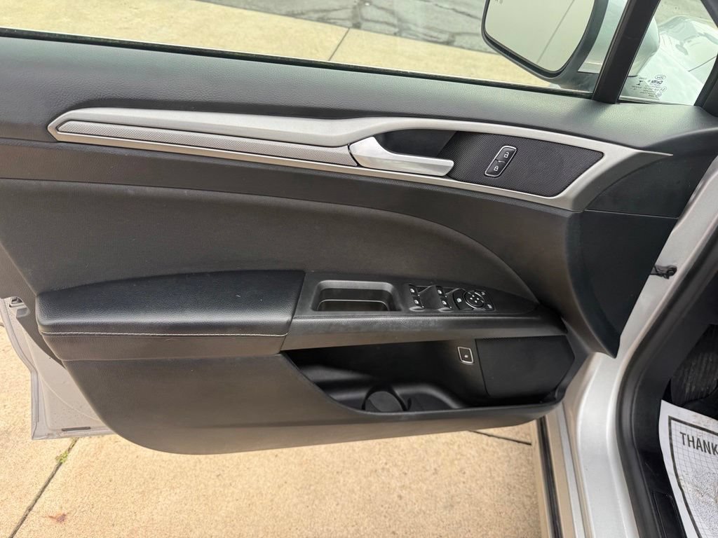 Certified 2019 Ford Fusion SE FWD image 24