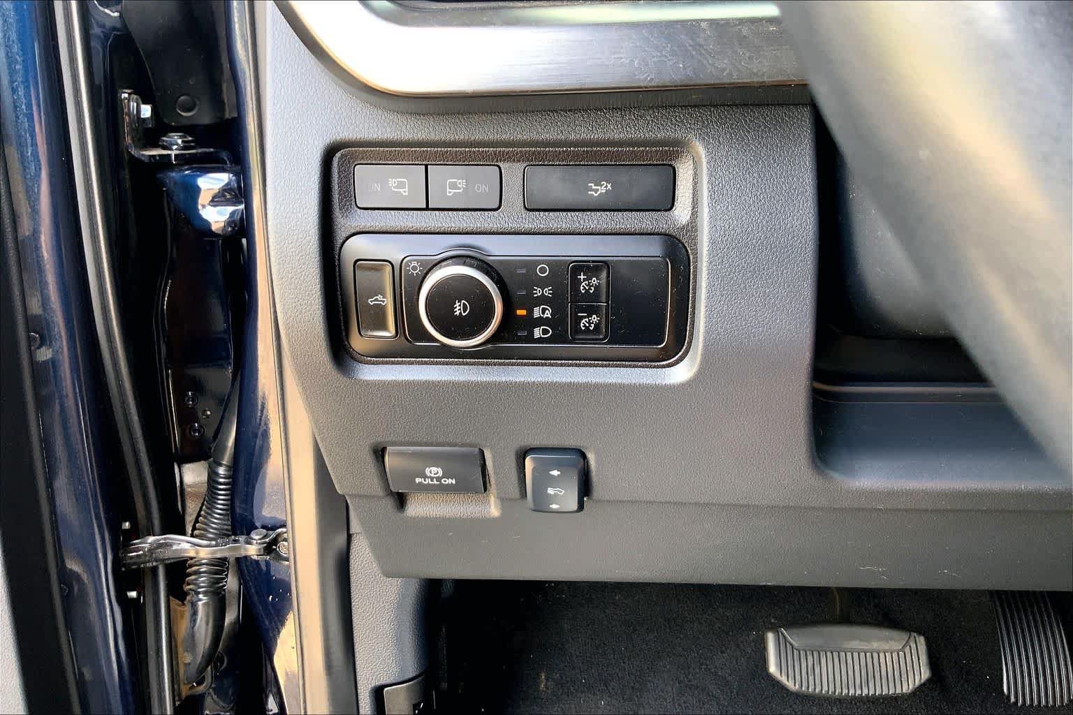 Certified 2024 Ford F250 Lariat w/ Lariat Ultimate Package AWD/4WD image 36