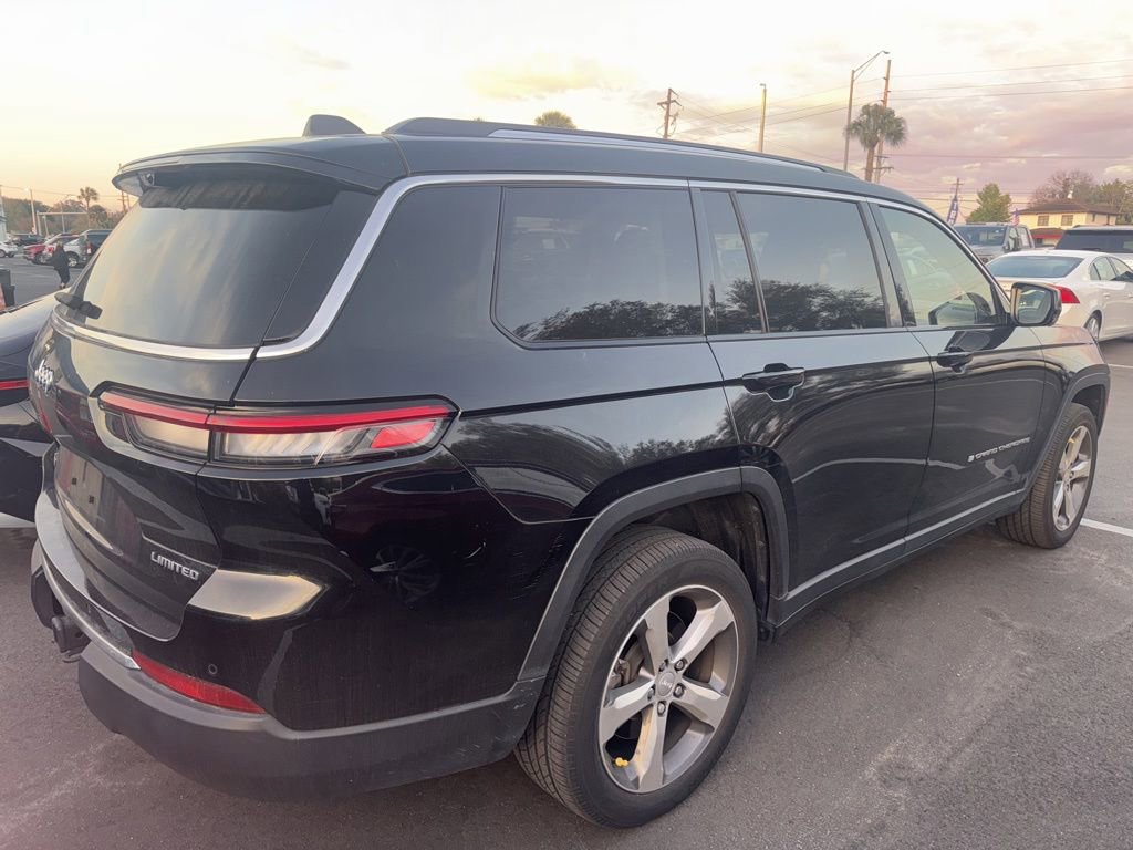 Used 2021 Jeep Grand Cherokee L Limited w/ Luxury Tech Group II image 3