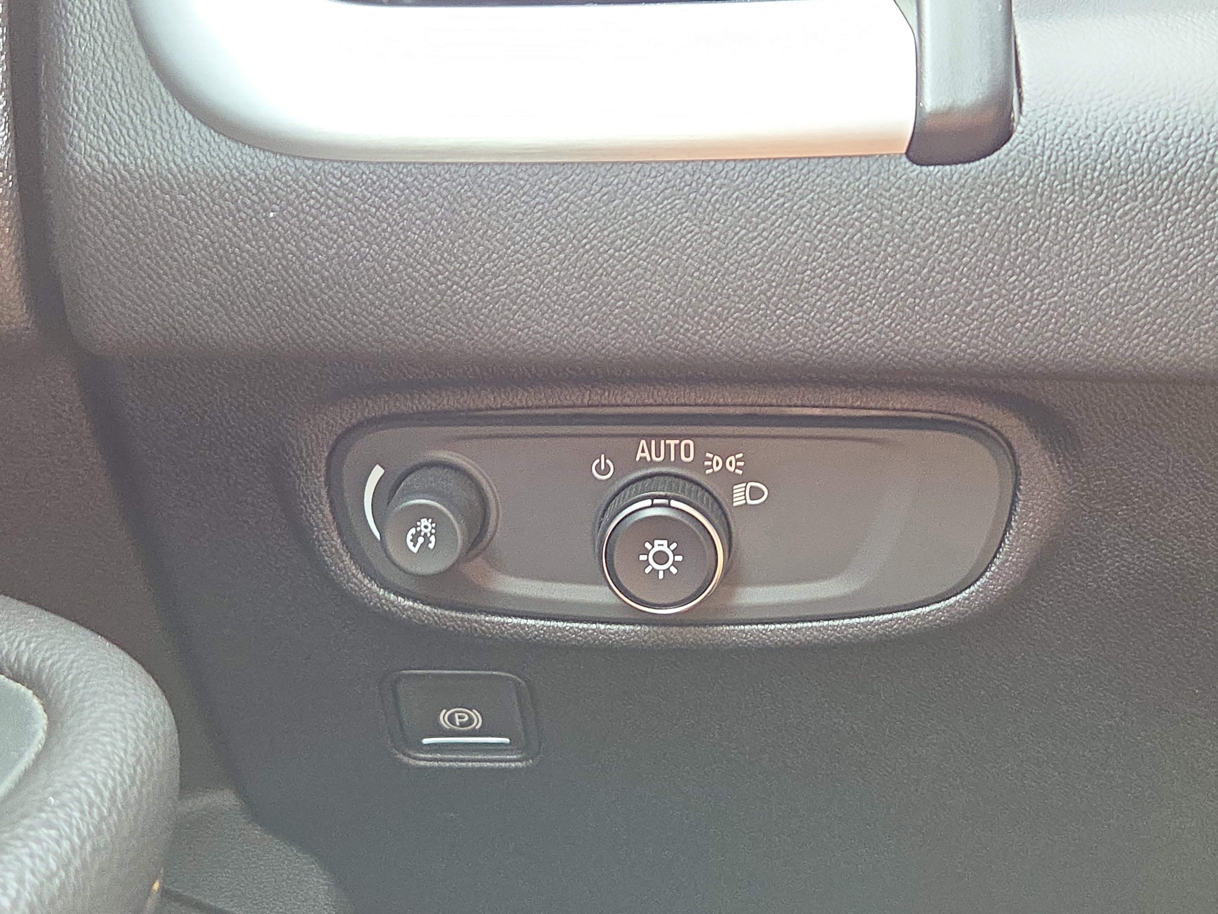 Used 2019 GMC Terrain SLE image 21