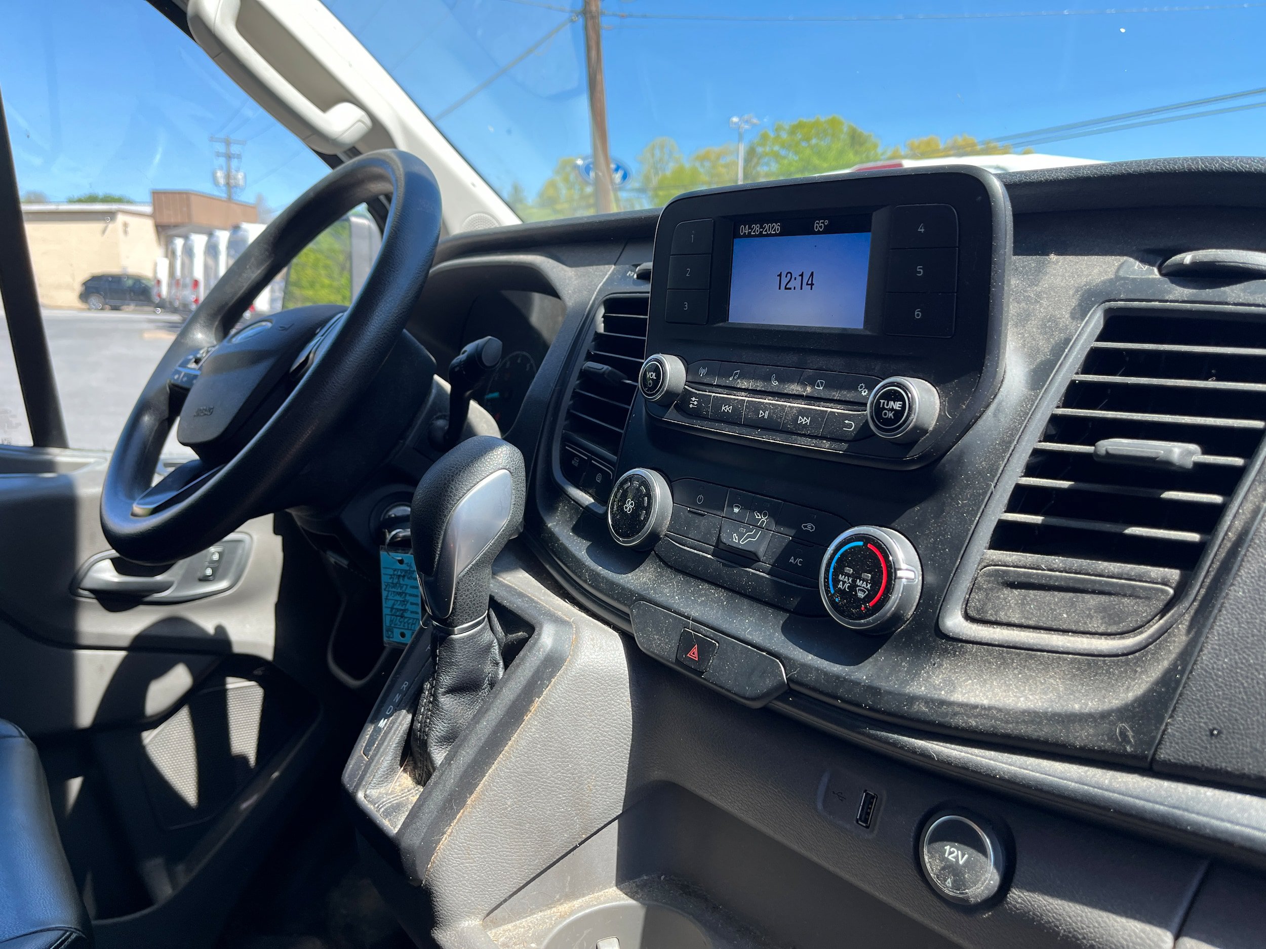Certified 2020 Ford Transit 150 Low Roof RWD image 13