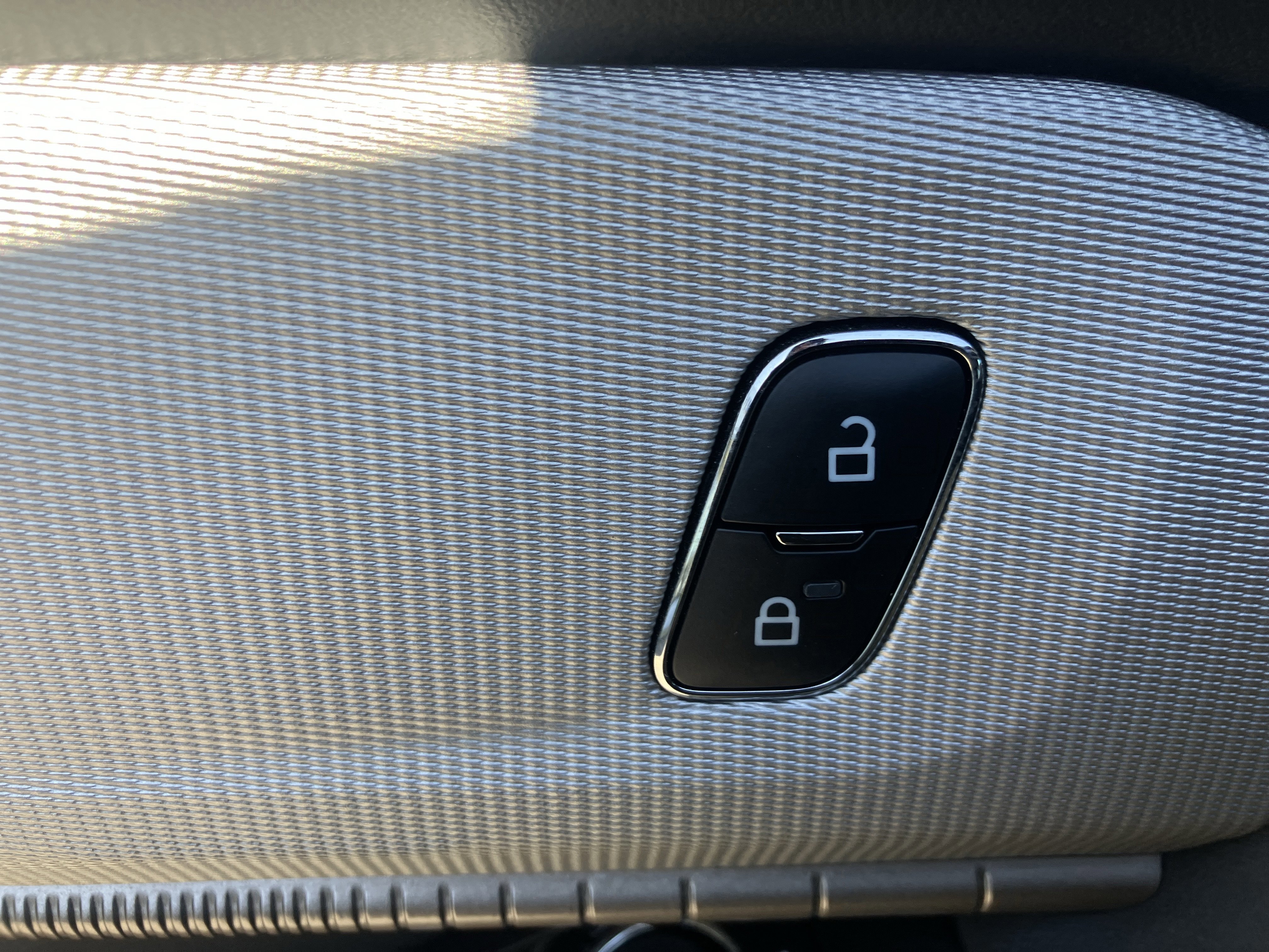 Certified 2025 Ford Explorer Active image 20