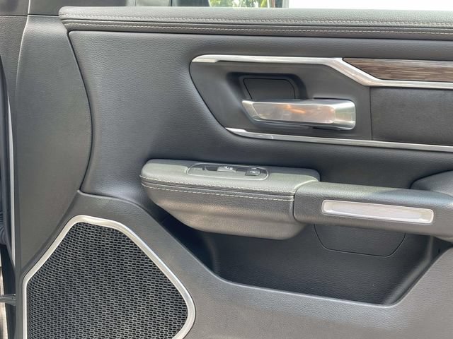 Used 2019 RAM 1500 Laramie AWD/4WD image 30