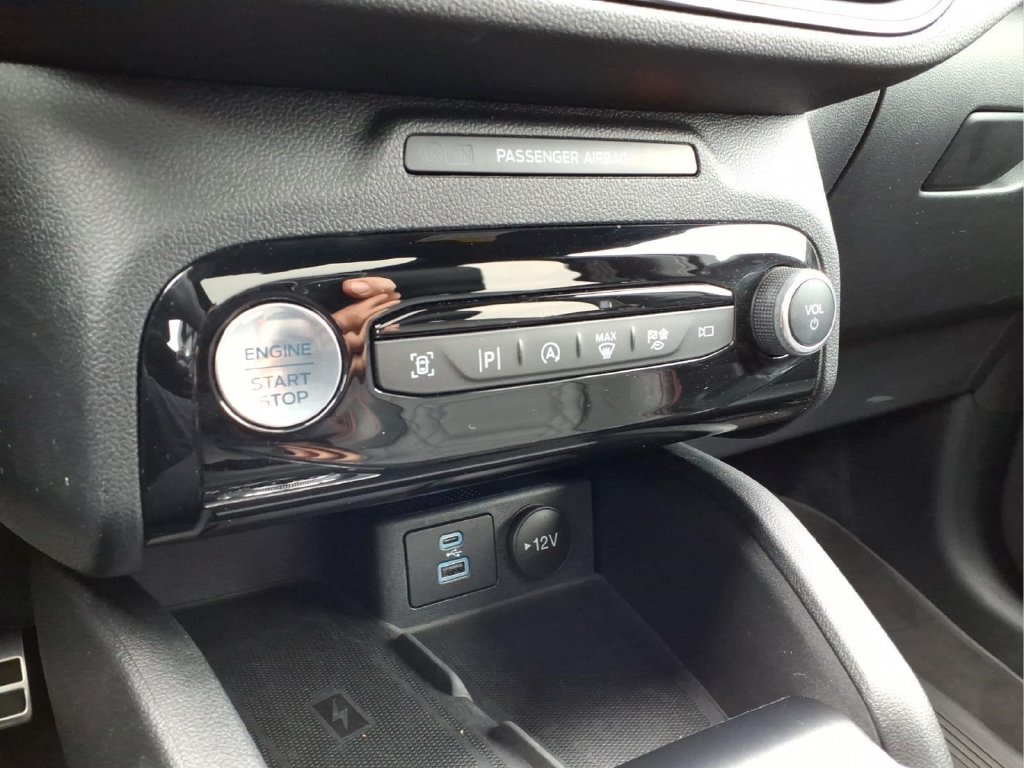 Certified 2023 Ford Escape ST-Line Elite w/ Premium Technology Package AWD/4WD image 20
