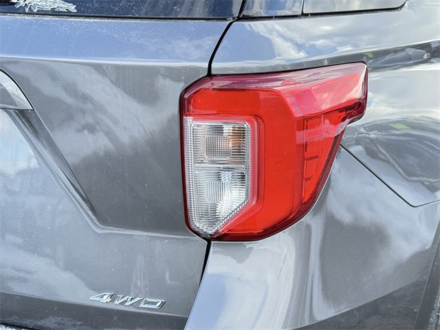 Certified 2021 Ford Explorer XLT w/ Equipment Group 202A image 31