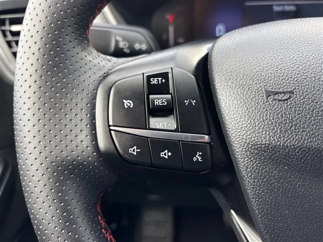 Certified 2025 Ford Escape ST-Line AWD/4WD image 28