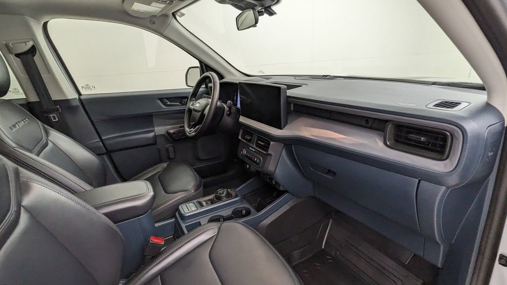 Certified 2025 Ford Maverick Lariat w/ Black Appearance Package AWD/4WD image 41