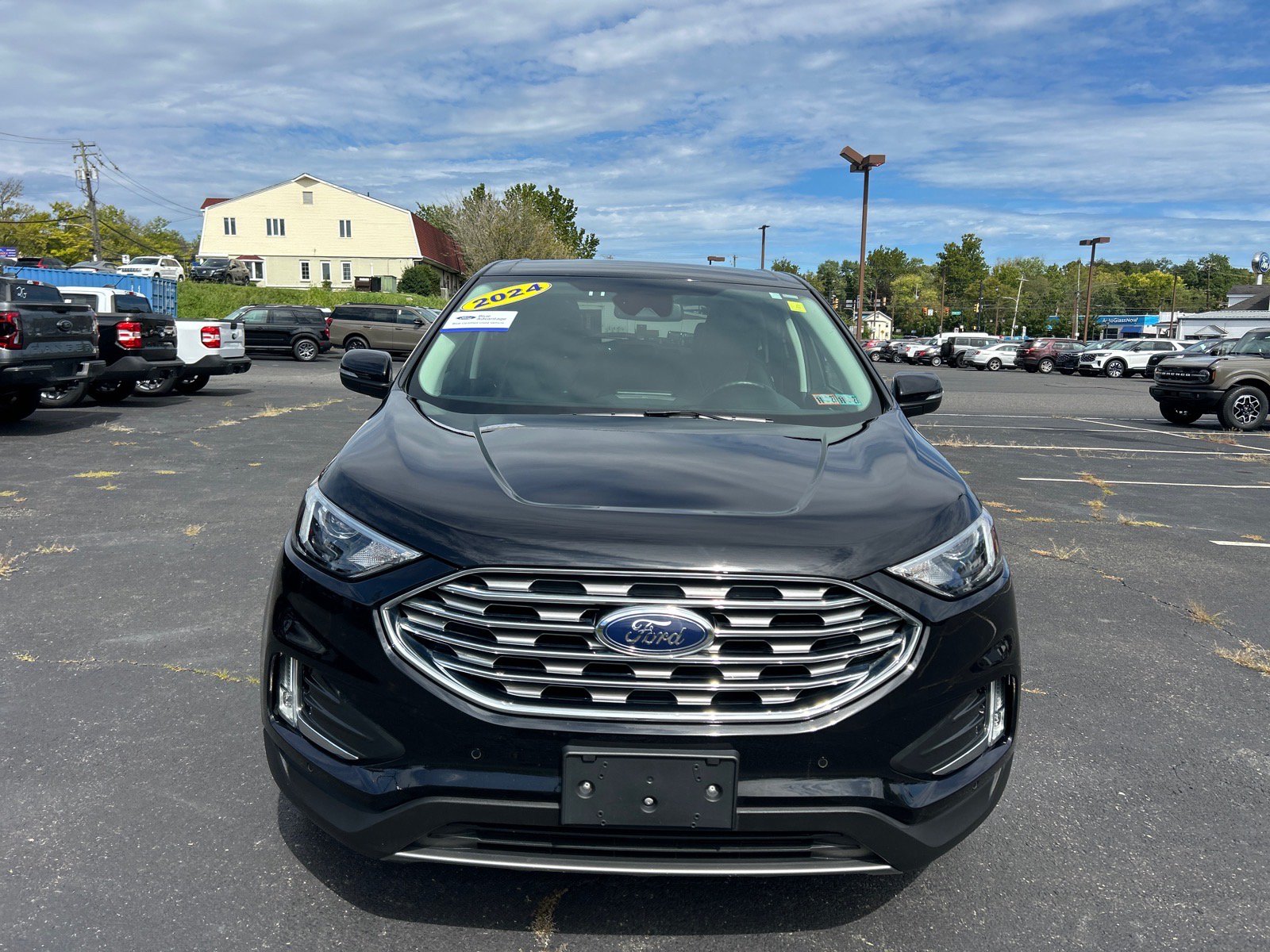 Certified 2024 Ford Edge Titanium AWD/4WD image 22