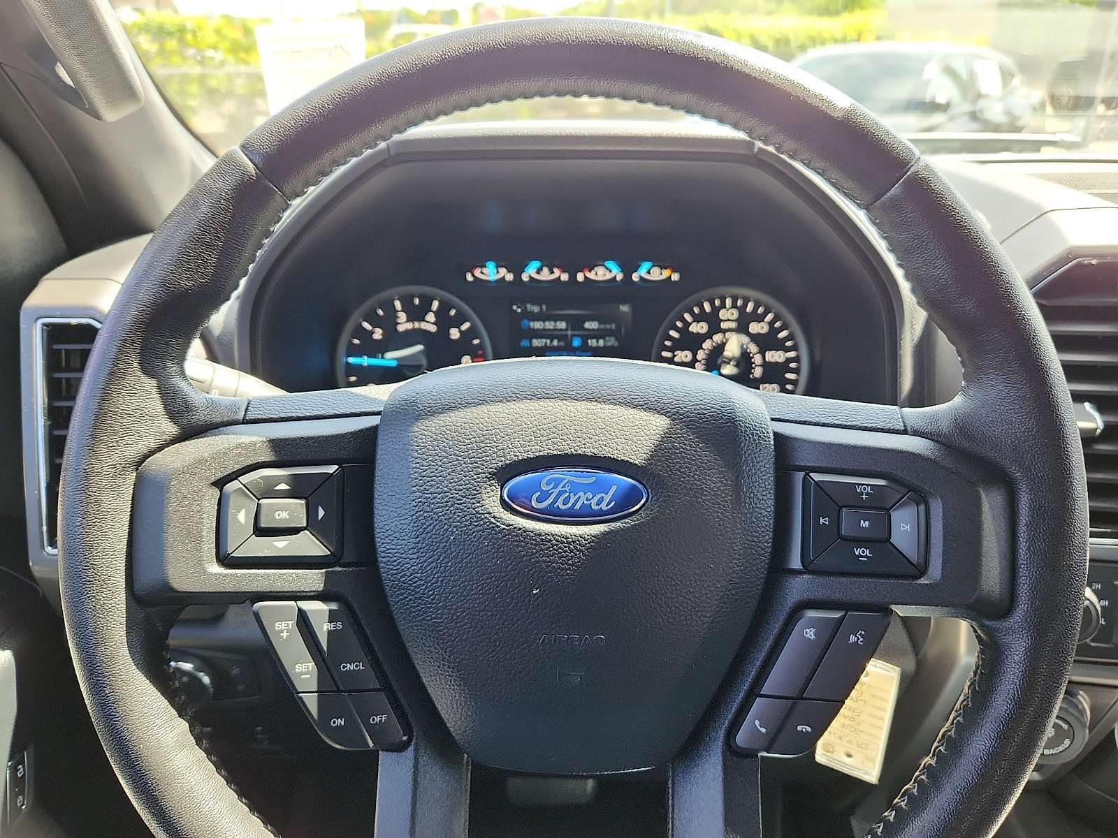 Certified 2018 Ford F150 XLT w/ Equipment Group 302A Luxury AWD/4WD image 18