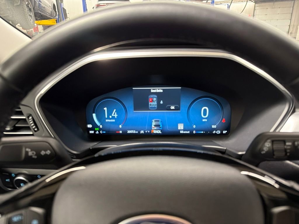 Certified 2025 Ford Escape Platinum AWD/4WD image 19
