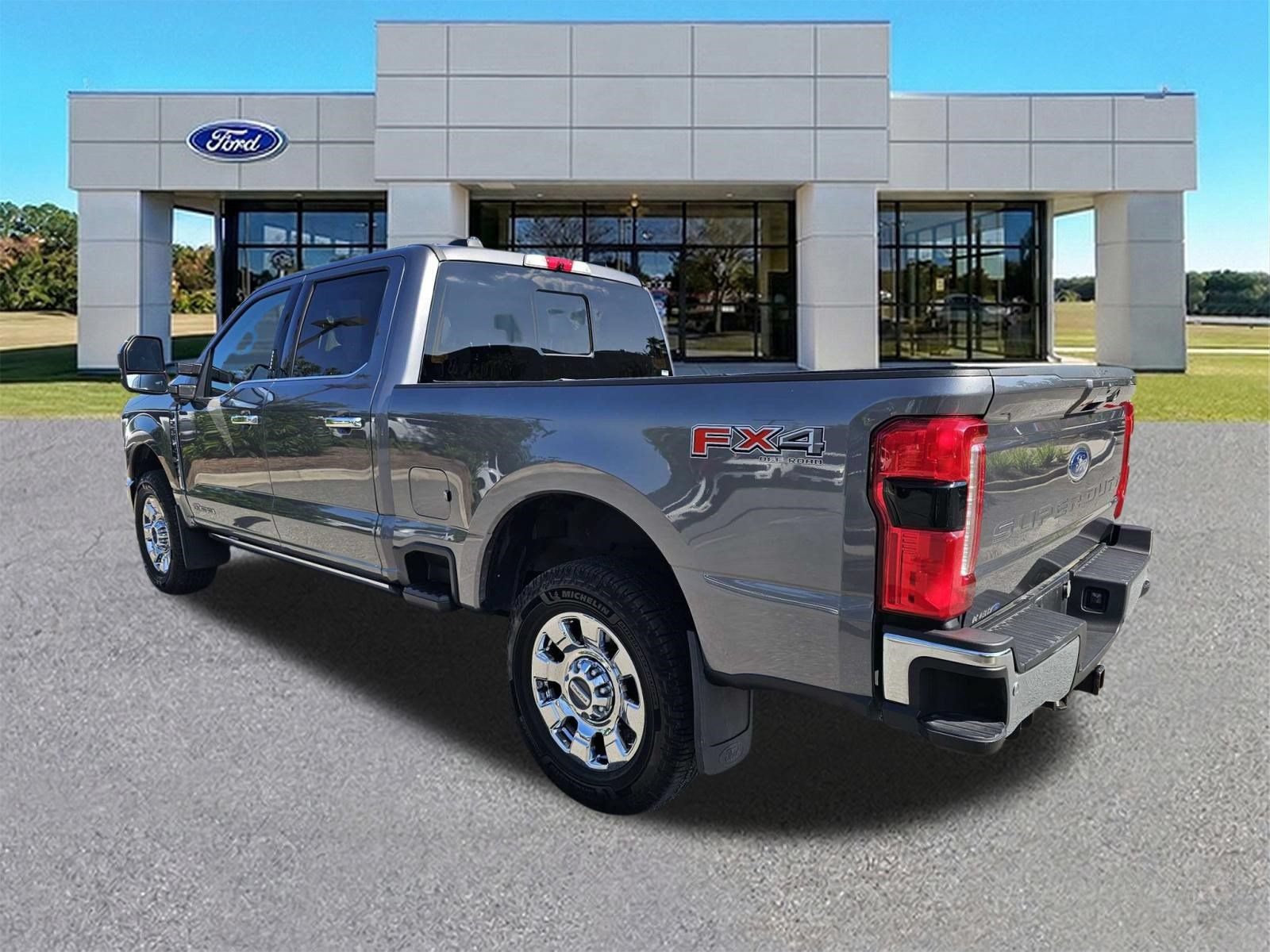 Certified 2024 Ford F250 Lariat w/ Lariat Ultimate Package AWD/4WD image 3