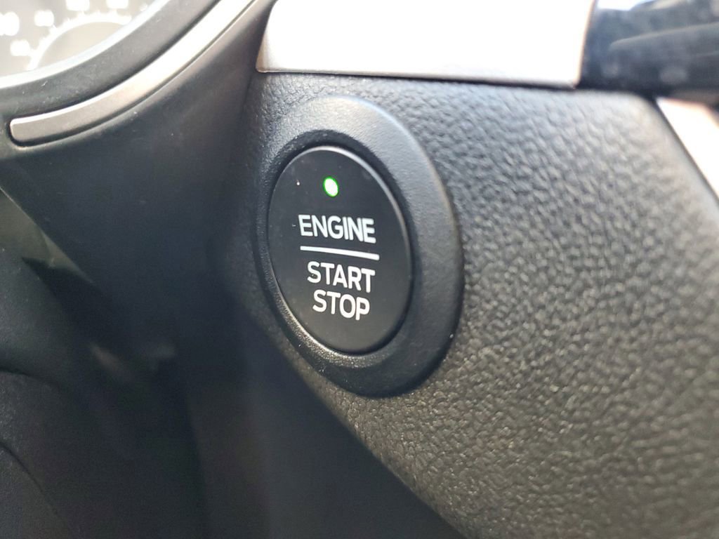 Certified 2022 Ford Escape SEL image 23