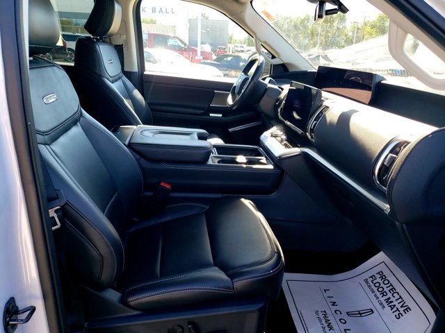 Certified 2025 Ford Expedition Platinum AWD/4WD image 20