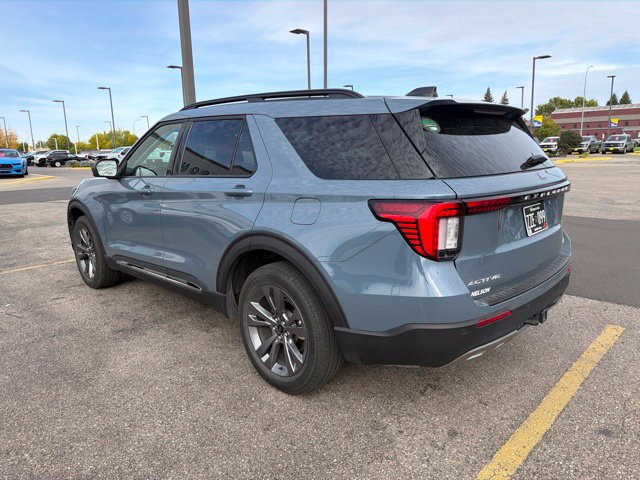Certified 2025 Ford Explorer Active w/ Active Comfort Package AWD/4WD image 5