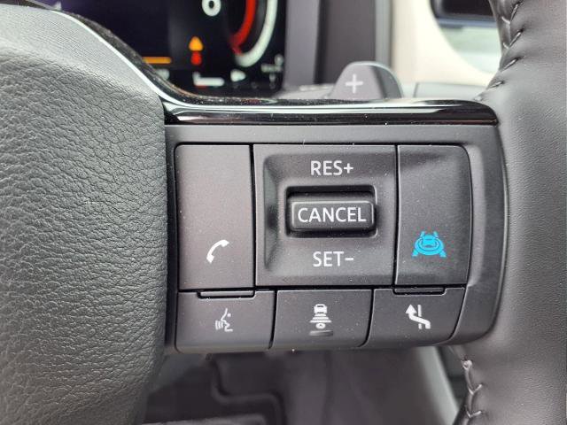Used 2025 Nissan Rogue SL w/ Tech Package FWD image 20
