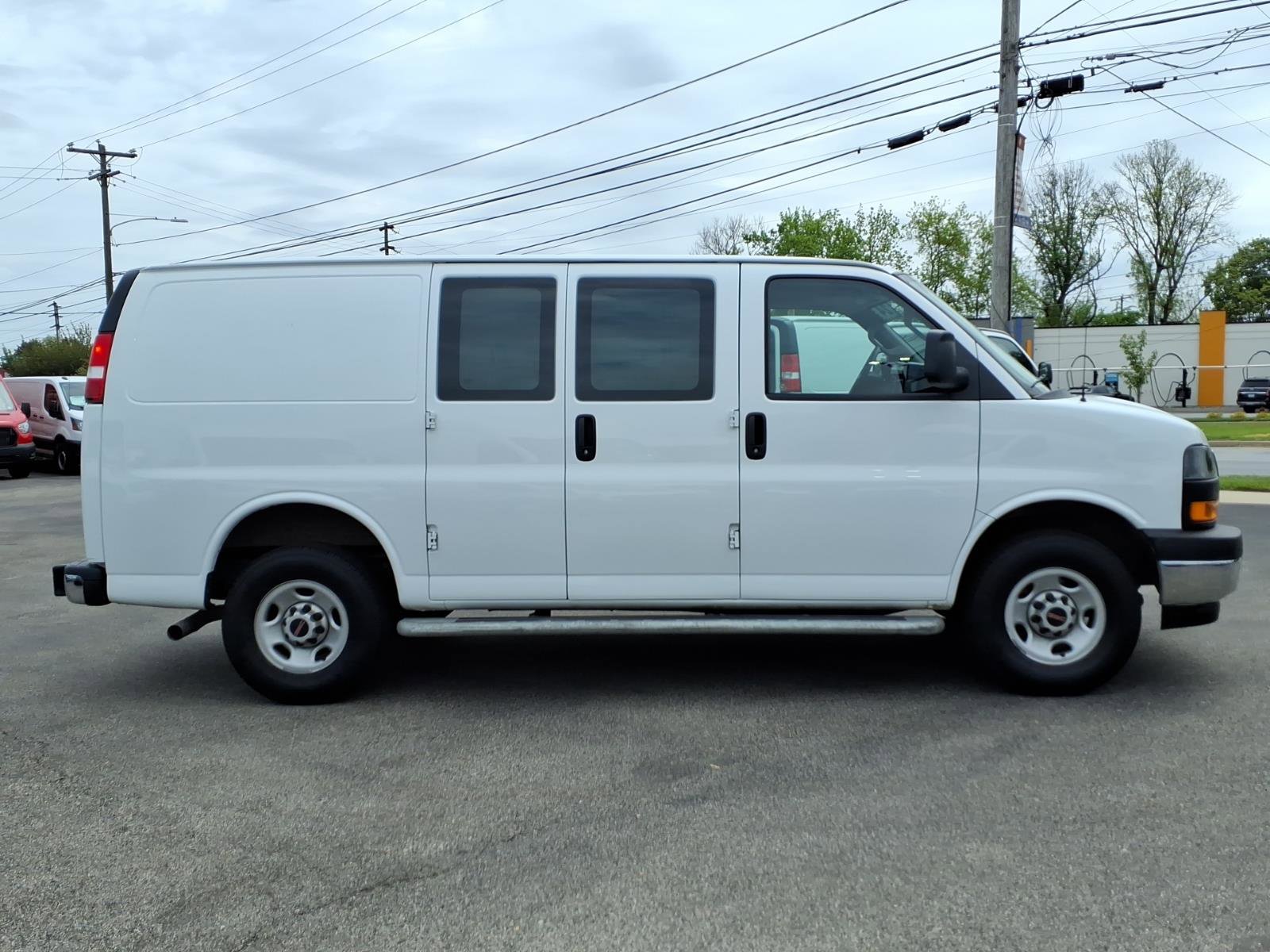 Used 2024 GMC Savana 2500 w/ Driver Convenience Package RWD image 2