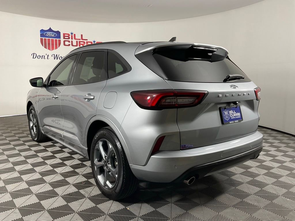 Certified 2023 Ford Escape ST-Line w/ Tech Pack #1 FWD image 3