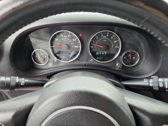 Used 2017 Jeep Wrangler Unlimited Sahara AWD/4WD image 24