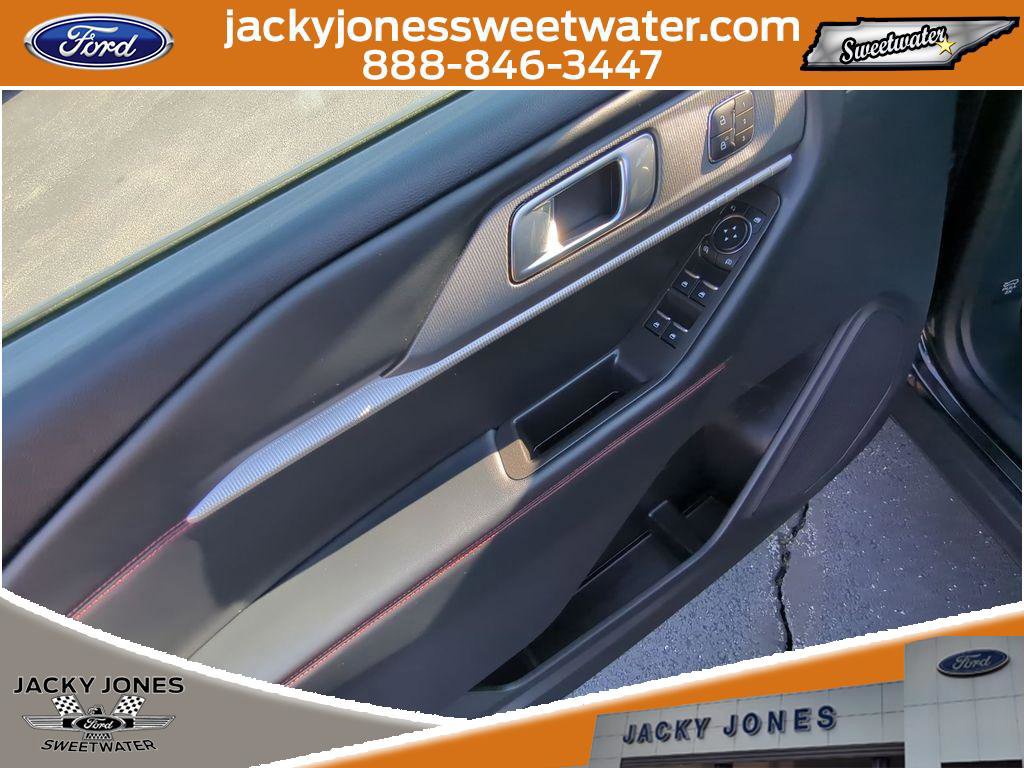 Certified 2025 Ford Explorer ST-Line w/ Premium Package image 12