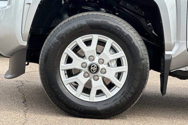 Used 2025 Toyota Tacoma SR5 image 27