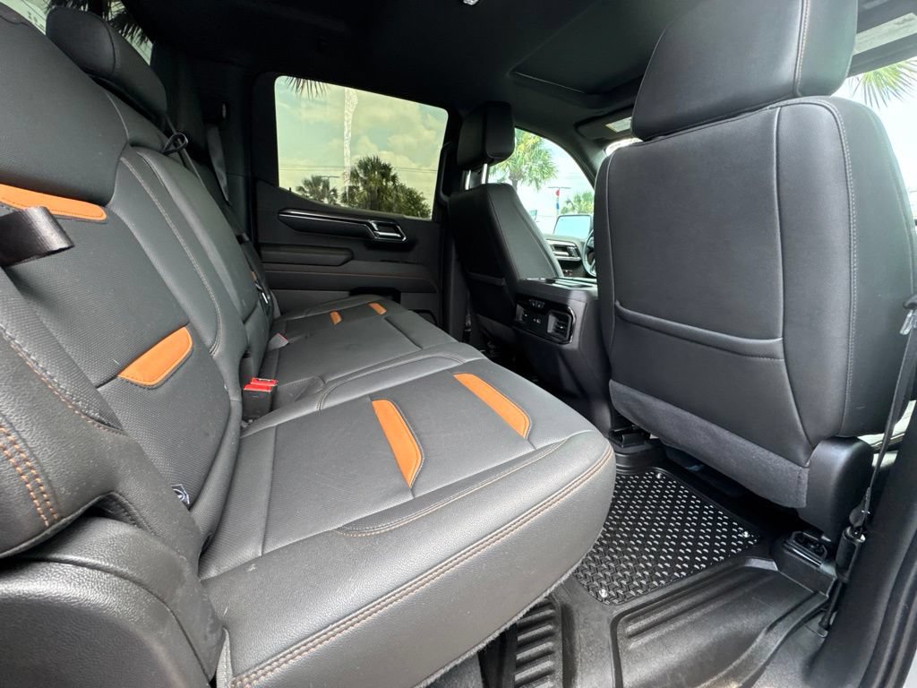 Used 2024 GMC Sierra 1500 AT4 w/ Technology Package AWD/4WD image 22