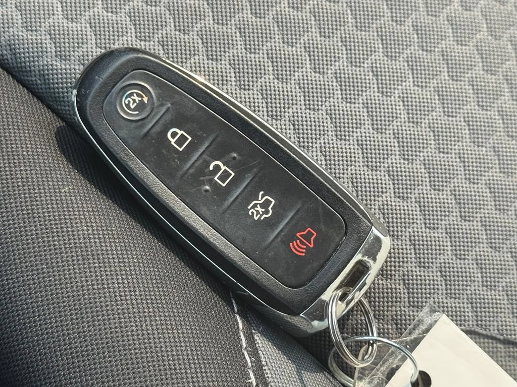 Certified 2019 Ford Escape SE AWD/4WD image 30