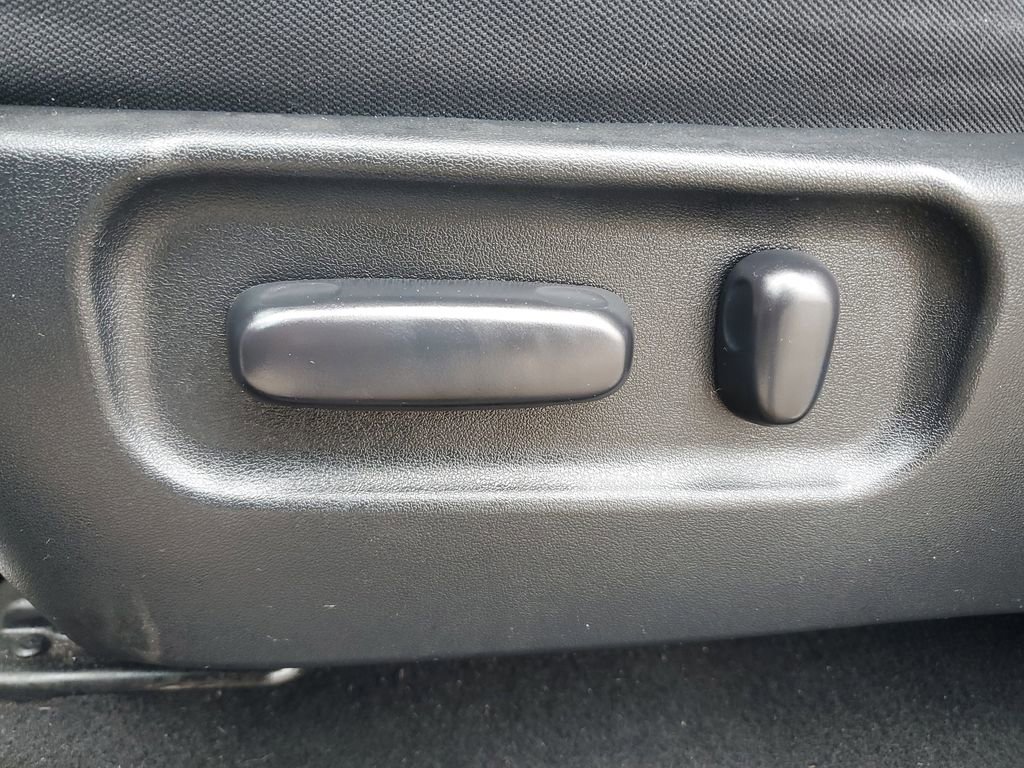 Used 2020 Toyota Tacoma TRD Sport w/ Technology Package image 13