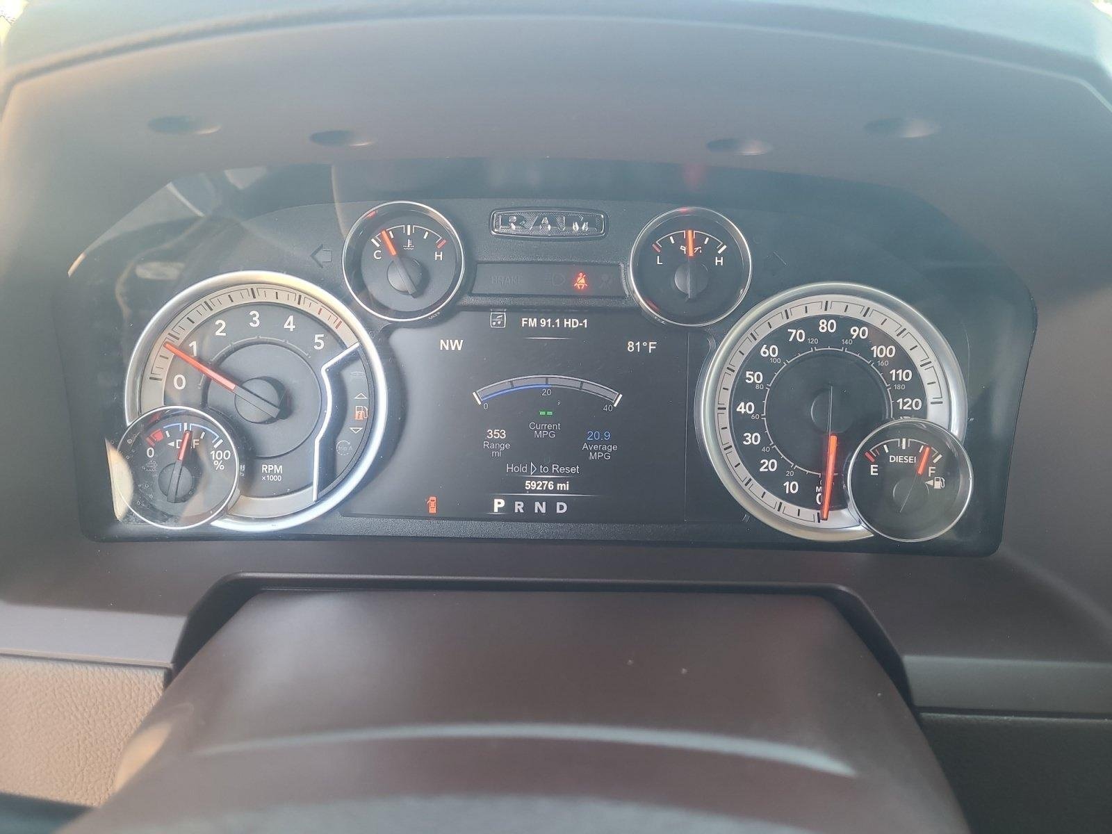 Used 2018 RAM 1500 Laramie w/ Convenience Group AWD/4WD image 11