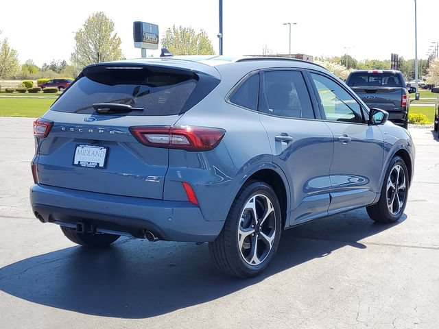 Certified 2023 Ford Escape ST-Line Elite w/ Premium Technology Package AWD/4WD image 3