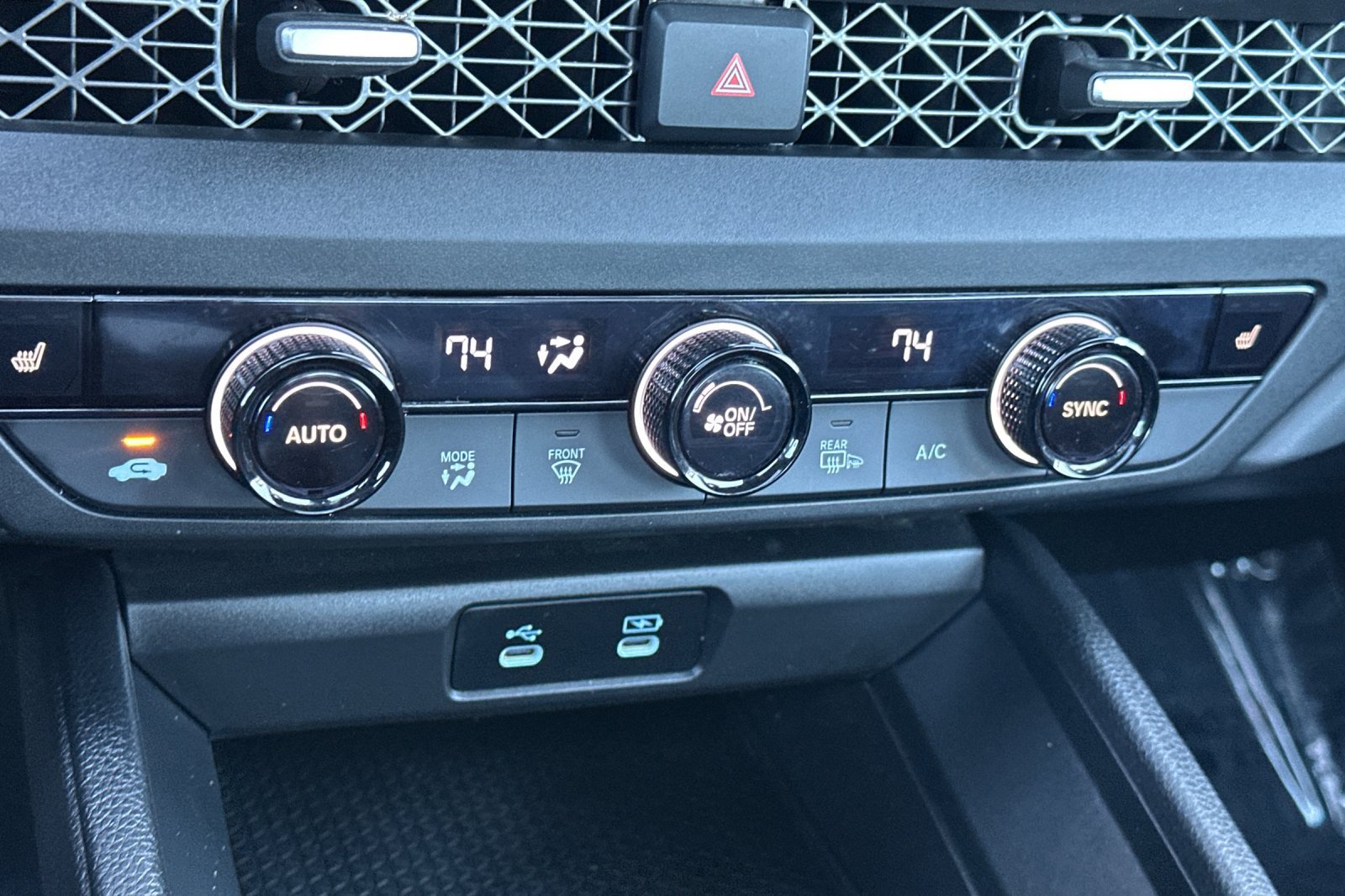 Used 2025 Honda Accord SE image 18