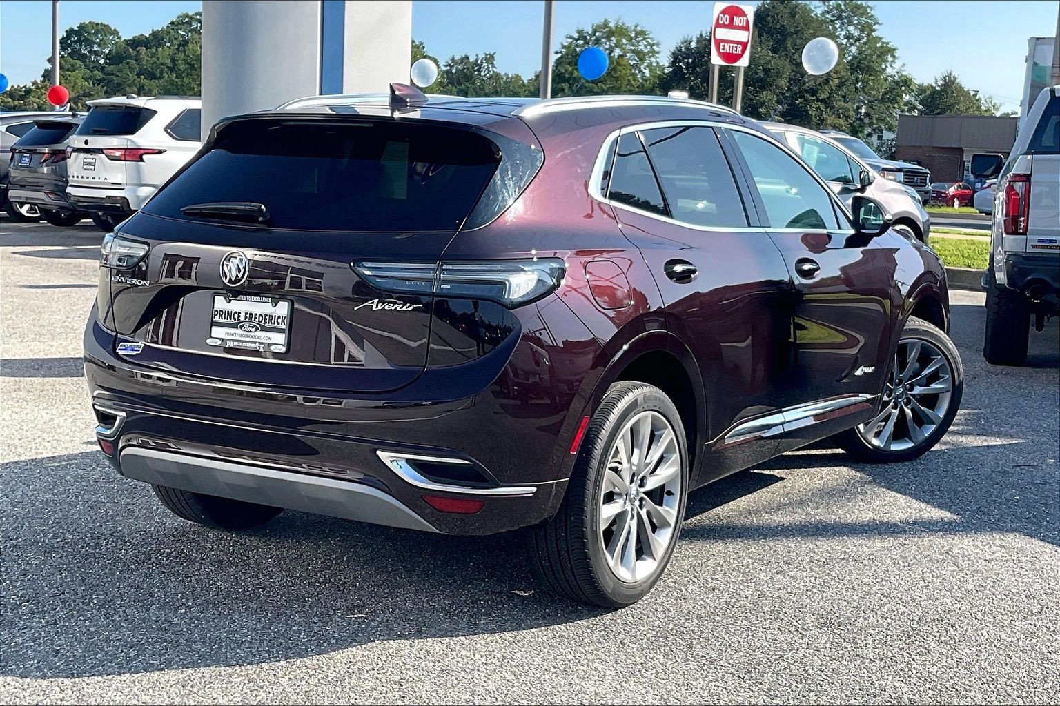 Used 2022 Buick Envision Avenir w/ Premium Seat Package FWD image 11