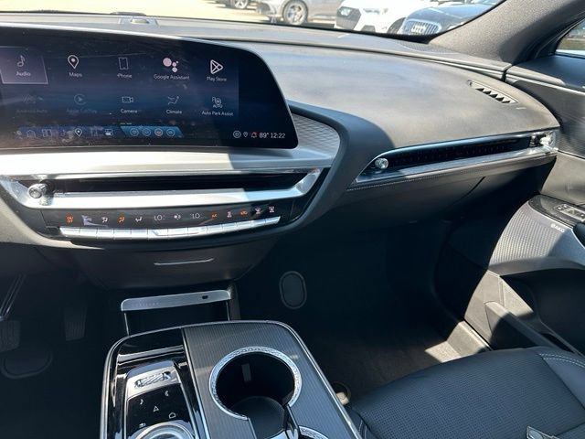 Used 2024 Cadillac Lyriq Luxury AWD/4WD image 20